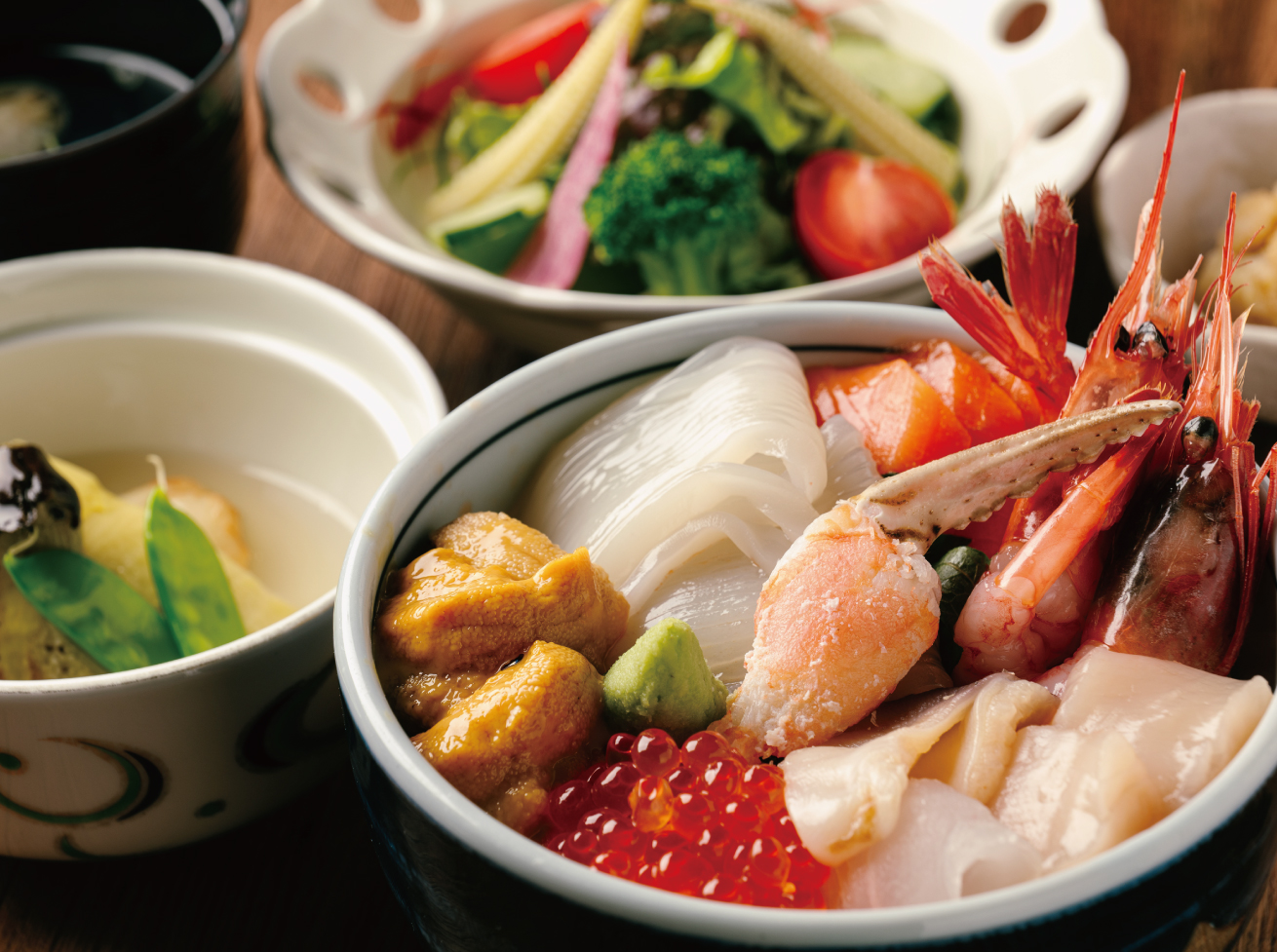 函館ならではの新鮮な食材をふんだんに使用した日本料理